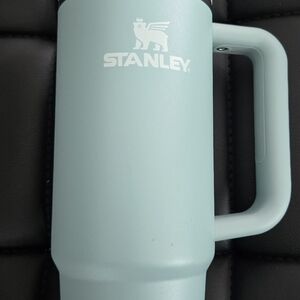 Stanley 30 oz. Quencher H2.0 FlowState Tumbler -Seafoam color